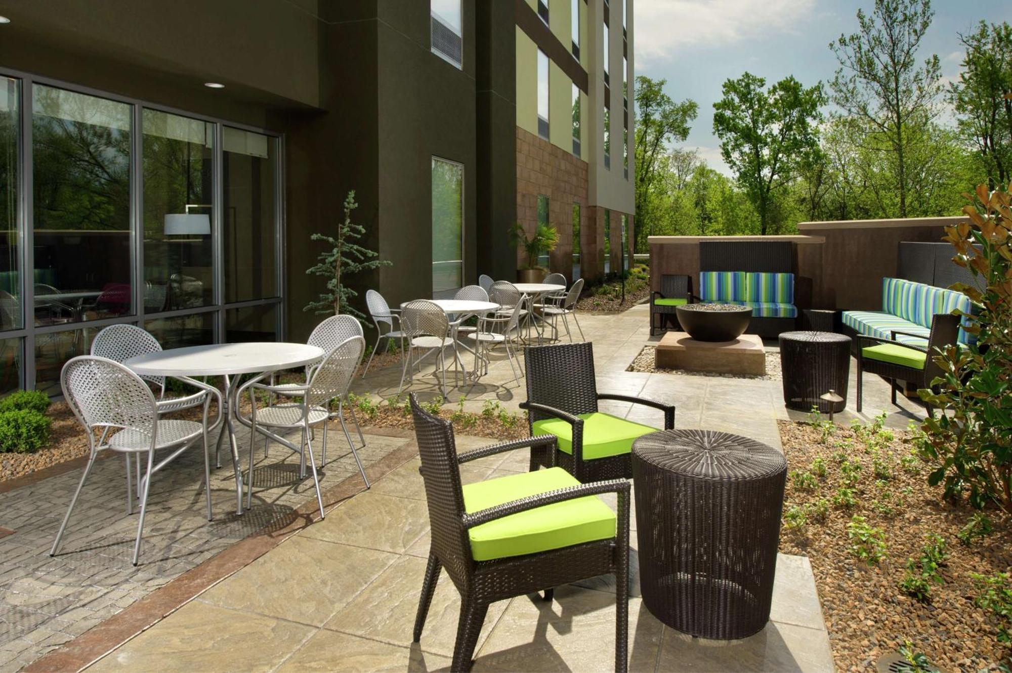 Home2 Suites By Hilton Louisville East Hurstbourne Екстер'єр фото